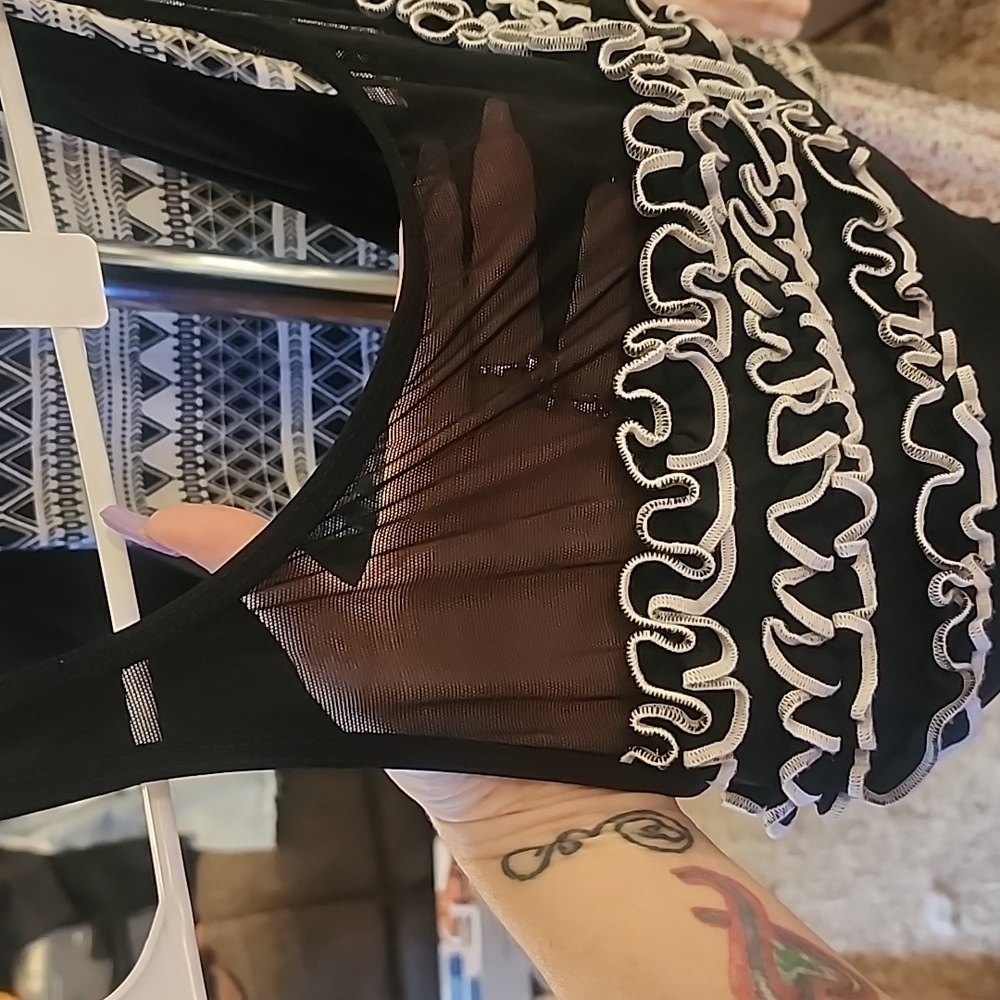 Bathing suit - Picture 3 of 4